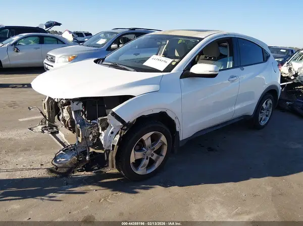 3CZRU6H50HM724191 2017 HONDA HR-V - Image 2
