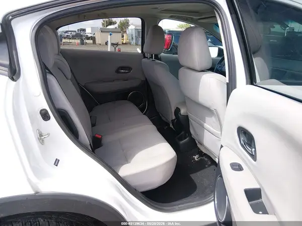 3CZRU6H50HM724756 2017 HONDA HR-V - Image 8