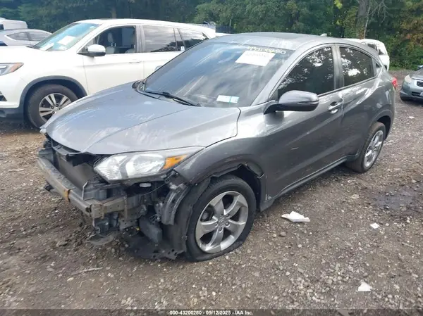 3CZRU6H50HM727737 2017 HONDA HR-V - Image 2