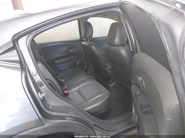 3CZRU6H50HM728175 2017 HONDA HR-V - Image 8