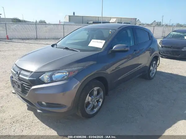 3CZRU6H50HM731884 2017 HONDA HR-V - Image 2