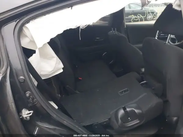3CZRU6H50JG702518 2018 HONDA HR-V - Image 8