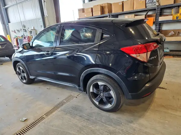 3CZRU6H50JG704026 2018 HONDA HR-V - Image 2
