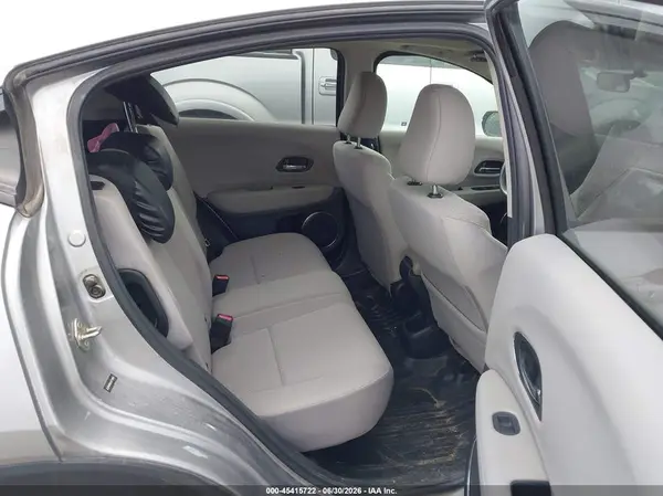 3CZRU6H50JG719951 2018 HONDA HR-V - Image 8