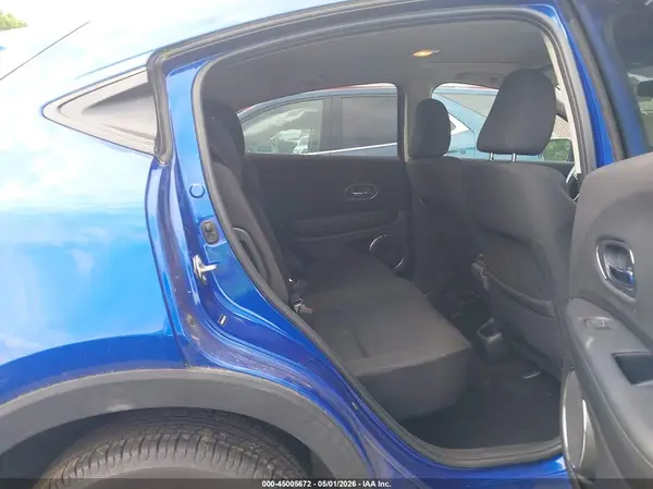 3CZRU6H50JG720470 2018 HONDA HR-V - Image 8