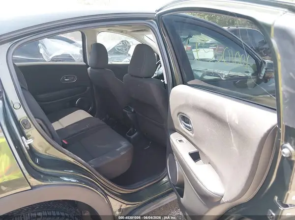 3CZRU6H50JM704643 2018 HONDA HR-V - Image 8