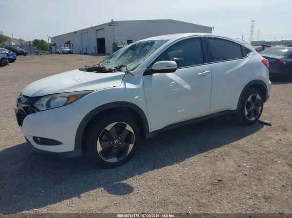 3CZRU6H50JM704786 2018 HONDA HR-V - Image 2