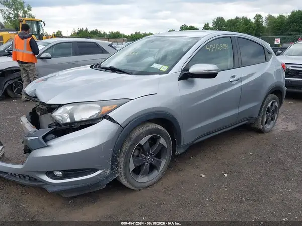 3CZRU6H50JM706683 2018 HONDA HR-V - Image 2