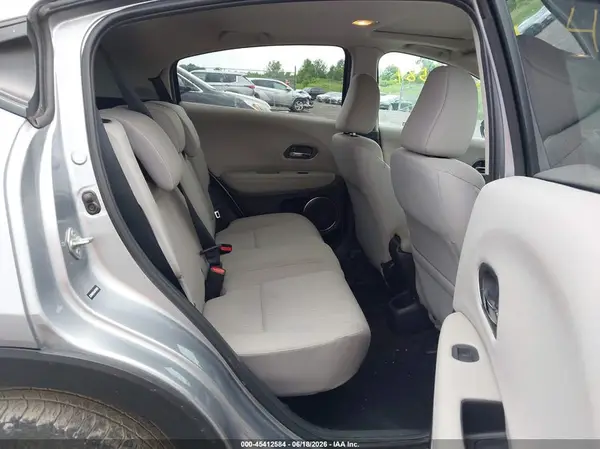 3CZRU6H50JM706683 2018 HONDA HR-V - Image 8