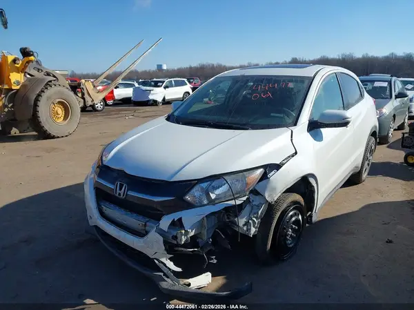 3CZRU6H50JM716372 2018 HONDA HR-V - Image 2