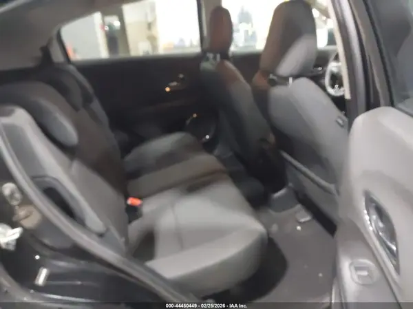 3CZRU6H50KM726708 2019 HONDA HR-V - Image 8