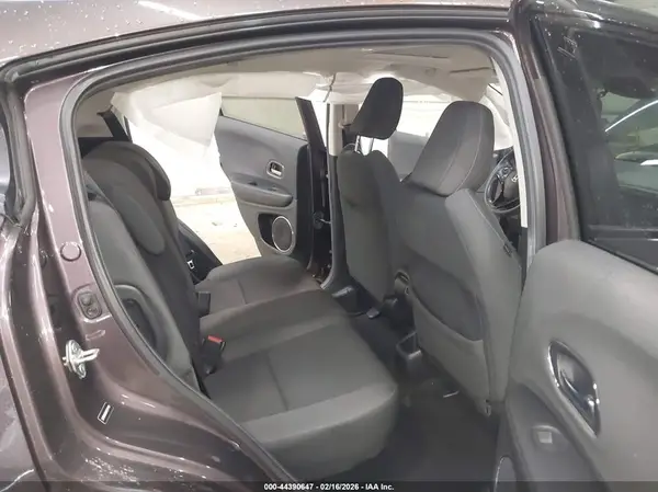 3CZRU6H50KM727440 2019 HONDA HR-V - Image 8