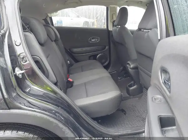 3CZRU6H50KM737224 2019 HONDA HR-V - Image 8