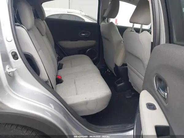 3CZRU6H50MM751868 2021 HONDA HR-V - Image 8