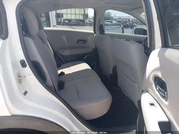 3CZRU6H51GM706619 2016 HONDA HR-V - Image 8