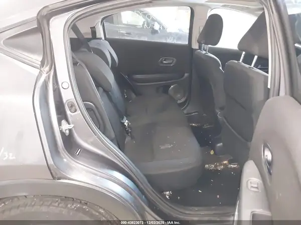 3CZRU6H51GM716440 2016 HONDA HR-V - Image 8