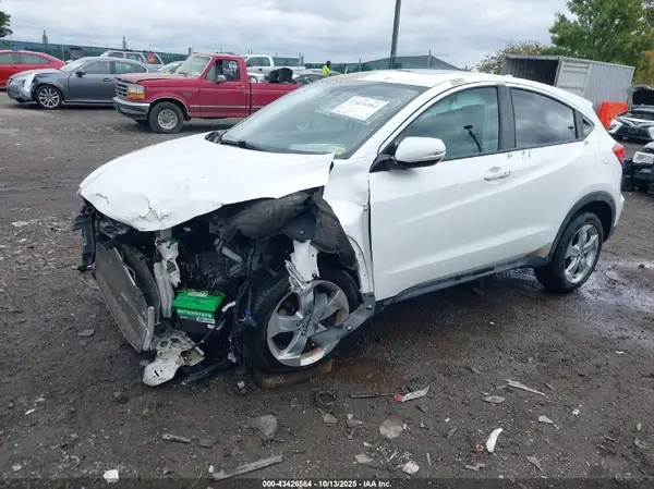 3CZRU6H51GM726224 2016 HONDA HR-V - Image 2