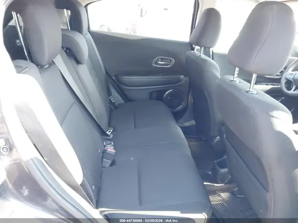 3CZRU6H51GM743492 2016 HONDA HR-V - Image 8