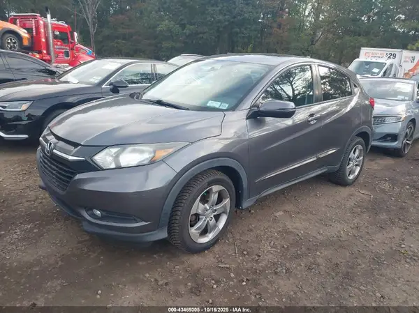3CZRU6H51GM757005 2016 HONDA HR-V - Image 2