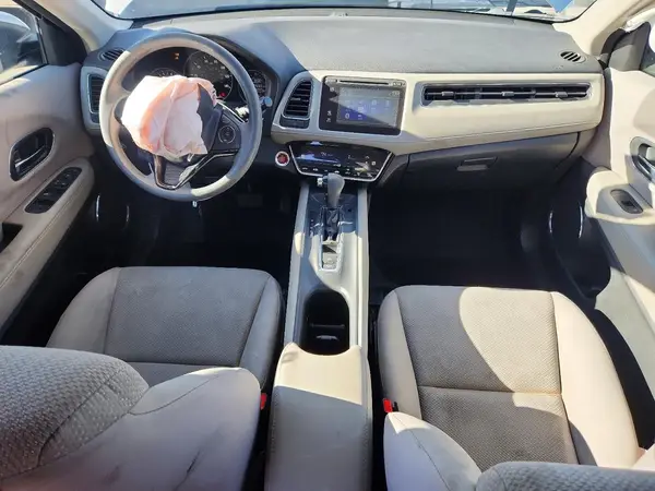 3CZRU6H51HG703672 2017 HONDA HR-V - Image 8