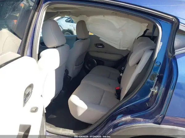 3CZRU6H51HG705518 2017 HONDA HR-V - Image 8