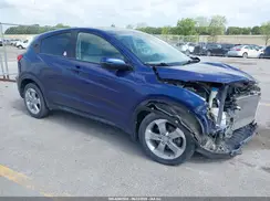 3CZRU6H51HM710445 2017 HONDA HR-V