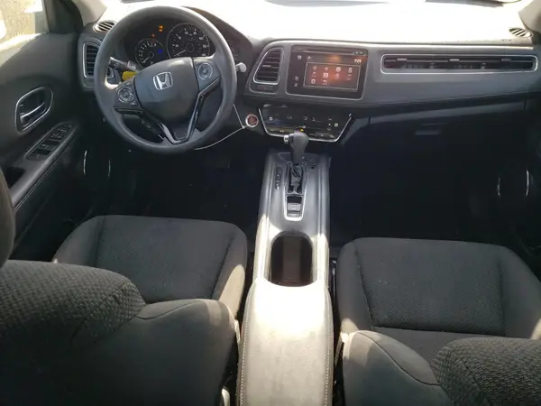 3CZRU6H51HM710574 2017 HONDA HR-V - Image 8
