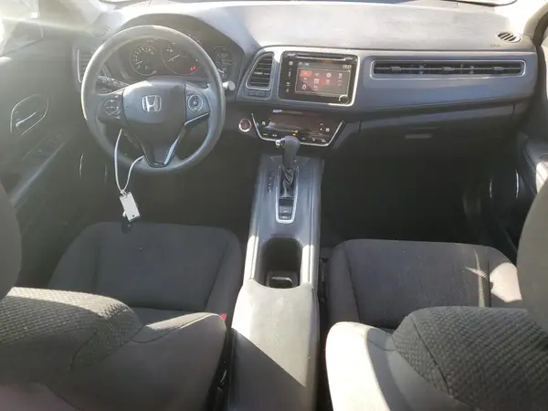 3CZRU6H51HM712003 2017 HONDA HR-V - Image 8
