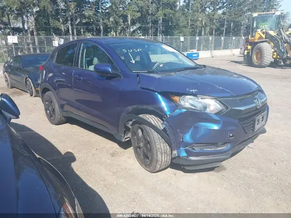 3CZRU6H51HM713572 2017 HONDA HR-V - Image 1