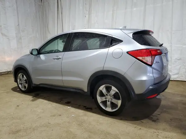 3CZRU6H51HM715077 2017 HONDA HR-V - Image 2