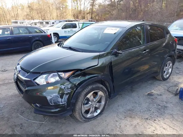 3CZRU6H51HM718982 2017 HONDA HR-V - Image 2