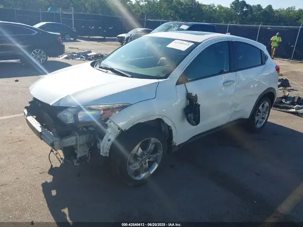 3CZRU6H51HM719727 2017 HONDA HR-V - Image 2