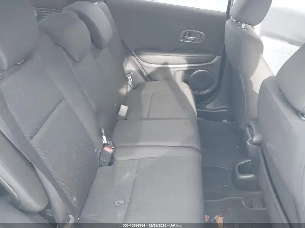 3CZRU6H51HM727729 2017 HONDA HR-V - Image 8