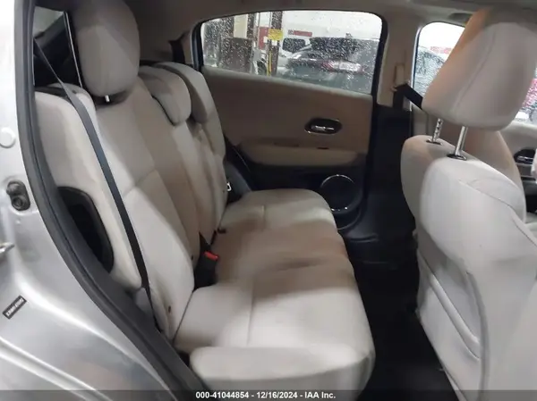 3CZRU6H51JG703452 2018 HONDA HR-V - Image 8