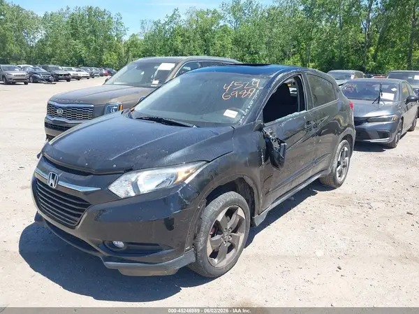 3CZRU6H51JG703998 2018 HONDA HR-V - Image 2