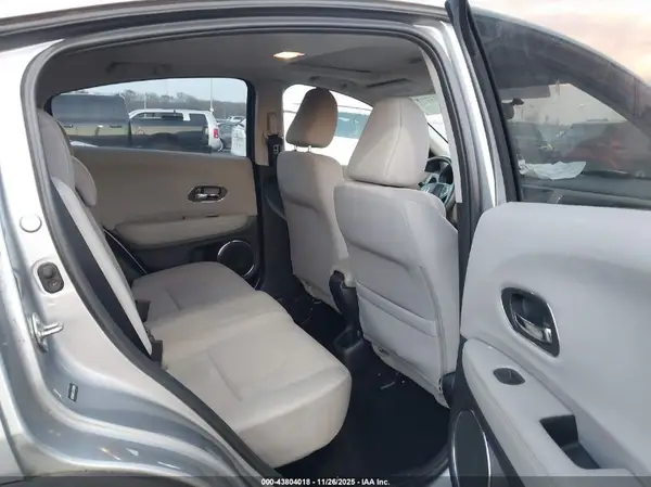 3CZRU6H51JG705895 2018 HONDA HR-V - Image 8