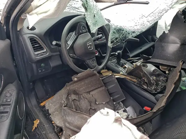 3CZRU6H51JG708375 2018 HONDA HR-V - Image 8