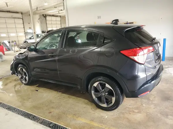 3CZRU6H51JG708456 2018 HONDA HR-V - Image 2