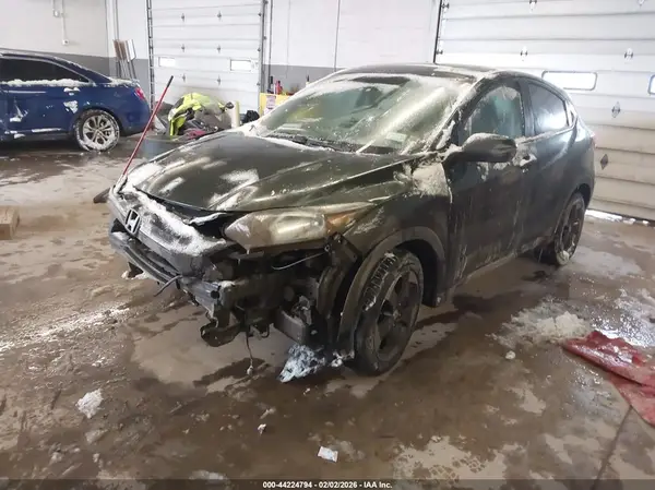 3CZRU6H51JG721577 2018 HONDA HR-V - Image 2