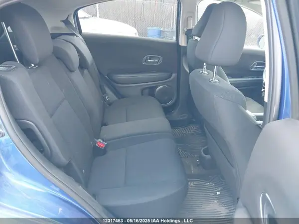 3CZRU6H51JM102799 2018 HONDA HR-V - Image 8