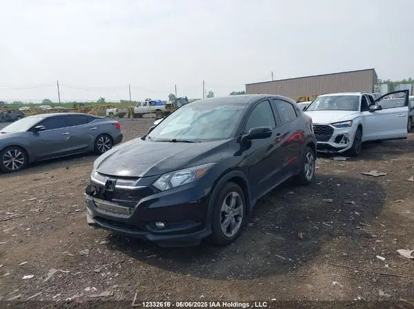 3CZRU6H51JM103547 2018 HONDA HR-V - Image 2