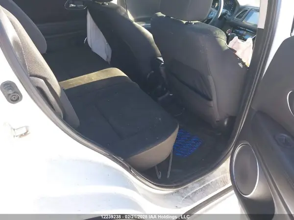 3CZRU6H51JM106237 2018 HONDA HR-V - Image 8