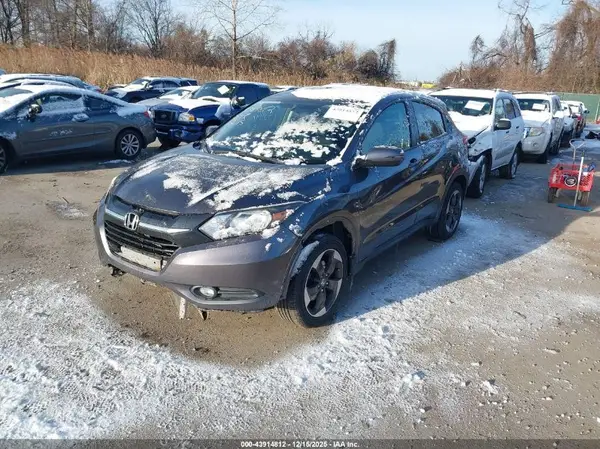 3CZRU6H51JM701024 2018 HONDA HR-V - Image 2