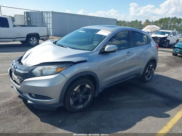 3CZRU6H51JM709849 2018 HONDA HR-V - Image 2