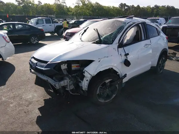 3CZRU6H51JM713559 2018 HONDA HR-V - Image 2