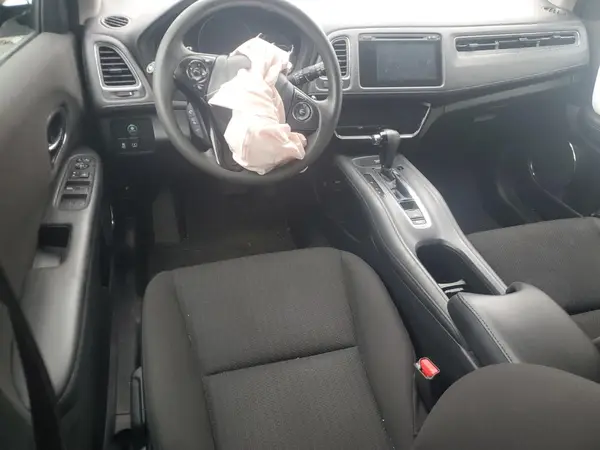 3CZRU6H51JM713965 2018 HONDA HR-V - Image 8