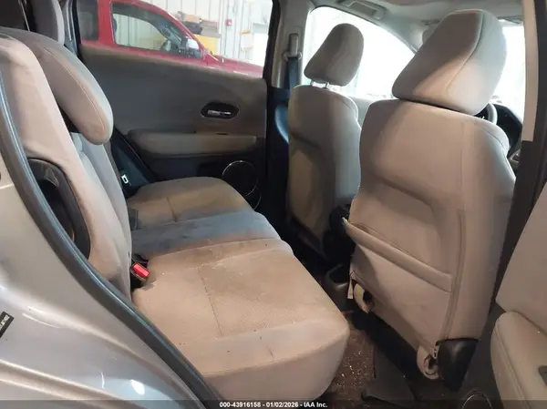 3CZRU6H51JM714002 2018 HONDA HR-V - Image 8