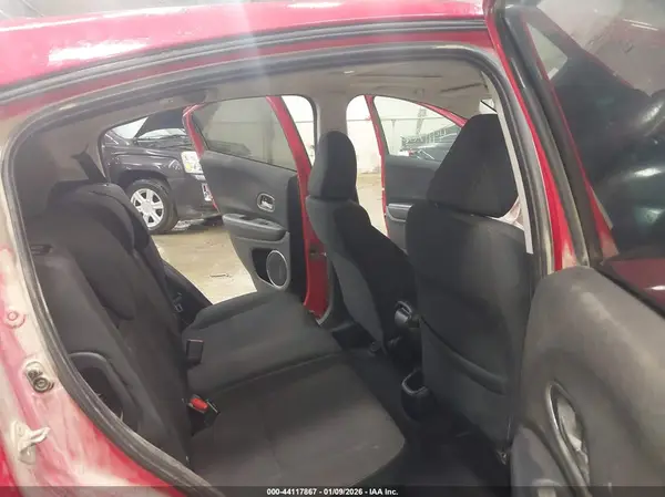3CZRU6H51JM716977 2018 HONDA HR-V - Image 8