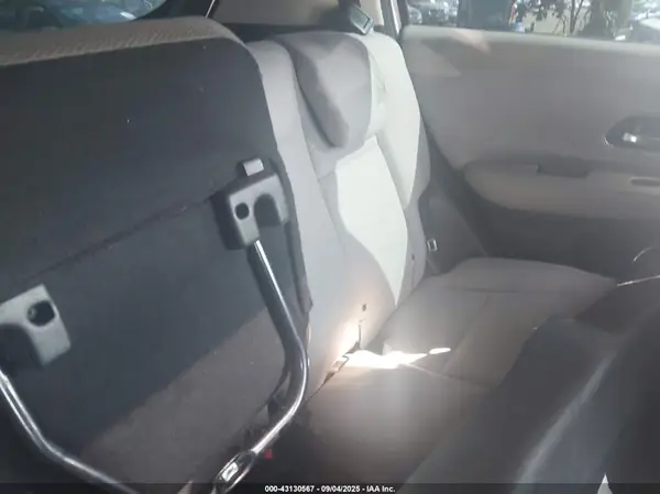 3CZRU6H51JM723508 2018 HONDA HR-V - Image 8