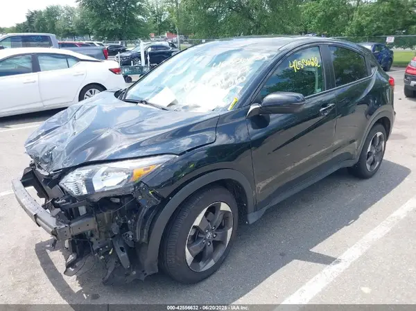 3CZRU6H51JM726201 2018 HONDA HR-V - Image 2